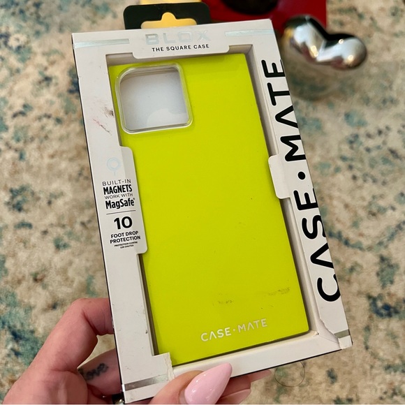Case-Mate 🎾 NEW Blox Neon Yellow Green Square IPhone 13 Case - Picture 3 of 9